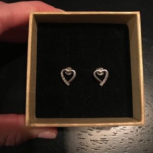 Sterling silver & diamond heart studs